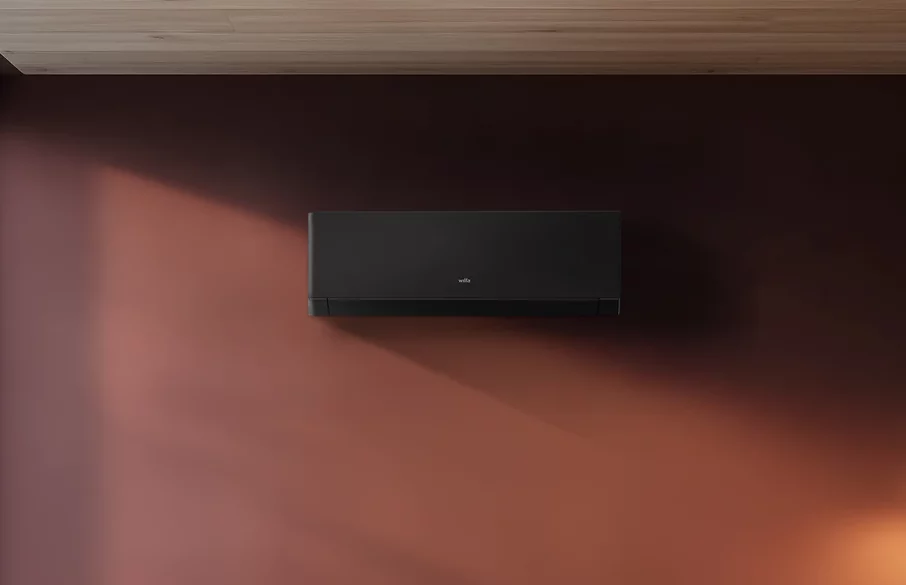 Heat-Pump_Nordkap_Black_Environment_Sofa_Sqr